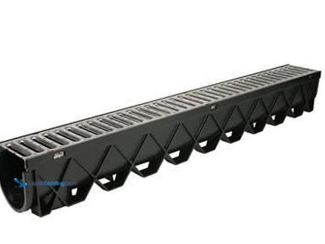 Lot 49-3564447 - RELN
Storm Drain 40 in. Channel Complete with Galvanized Grate. Model # 003017. Unused and dirty.