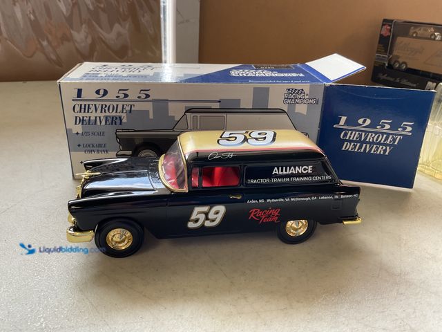 Lot 49-5515560 - Other RACING CHAMPIONS 1/25 SCALE DIECAST BANK 1955 CHEVROLET DELIVERY #59 ALLIANCE RACING TEAM 720/...