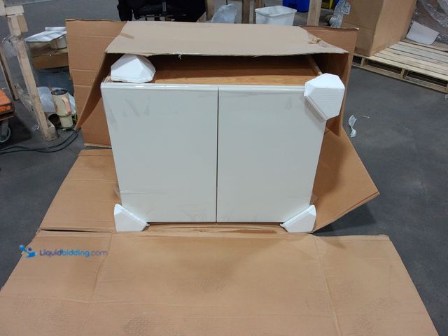 Lot 49-2025684 - KraftMaid WR3427 32 5/8 in. x 27 in. x 24" Wall Cabinet, White, Model # WR3427BUTT, Unused.   Ref#PA...