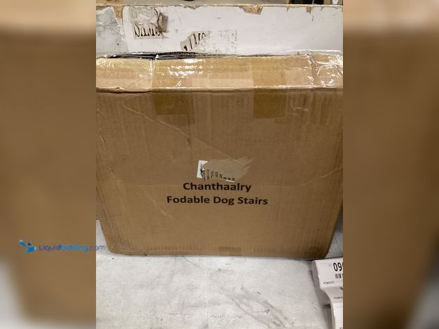 Lot 49-3566955 - Chanthaalry Foldable Dog Stairs (Brown) Unused