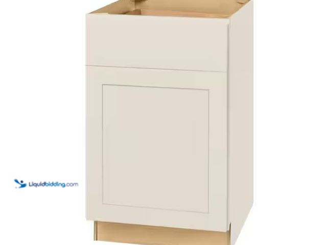Lot 49-1576774 - Hampton Bay Avondale 21 in. W x 24 in. D x 34.5 in. H Ready to Assemble Plywood Shaker Base Kitchen ...