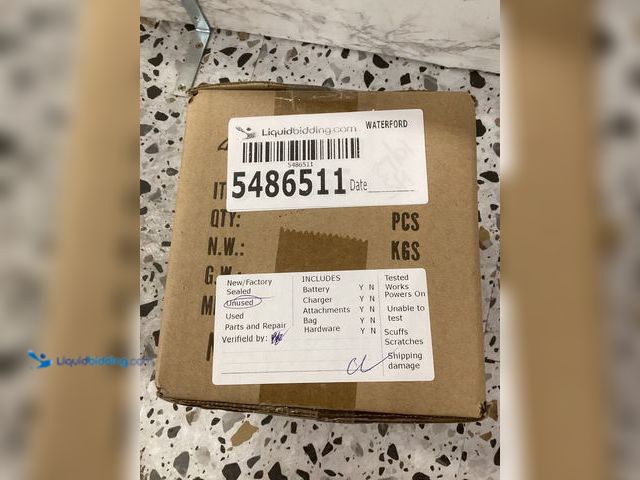 Lot 49-5486511 - Pendant Light for Kitchen Island (white) Item is unused