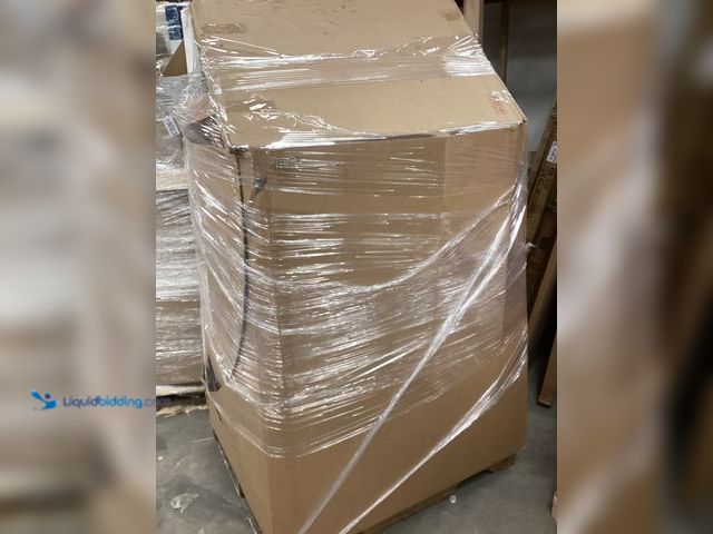 Lot 49-5433887 - Salvage Pallet Containing Many Miscellaneous Items. IMPORTANT: Please note that the condition of thi...