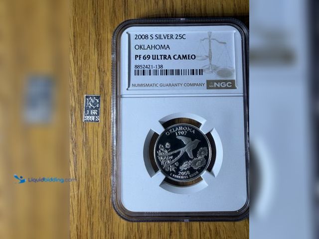 Lot 49-1975137 - 1 2008 Oklahoma Quarter silver and 1 gram silver