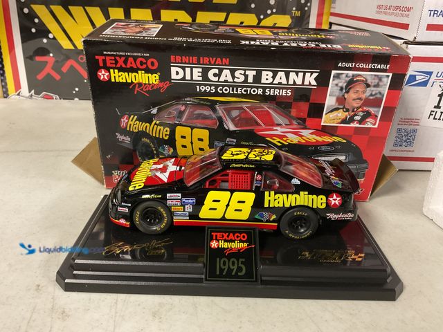 Lot 49-1505402 - COLLECTIBLE AUTOGRAPHED RACING CHAMPIONS LIMITED EDITION #88 ERNIE IRVAN TEXACO HAVOLINE RACING 1995...