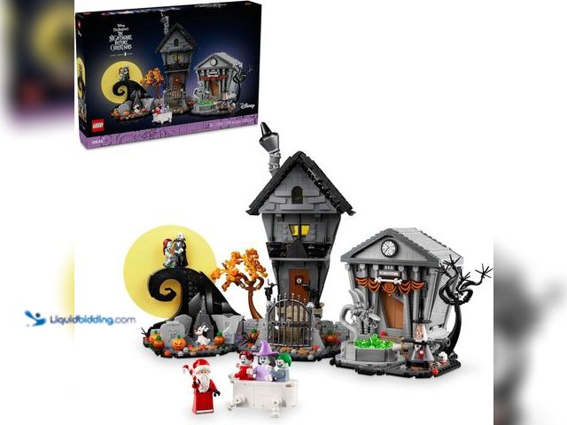 Lot 49-5445306 - LEGO Disney Tim Burton's The Nightmare Before Christmas Decor - Building Set for Adults for Display,...