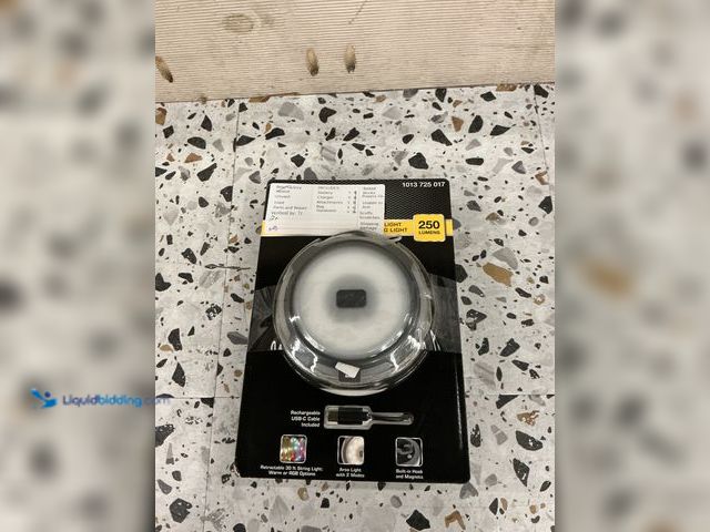 Lot 49-5489006 - QTY 2 - YMMV Defiant 250-Lumens 2-in 1 Multi-functional Rechargeable Utility light. New