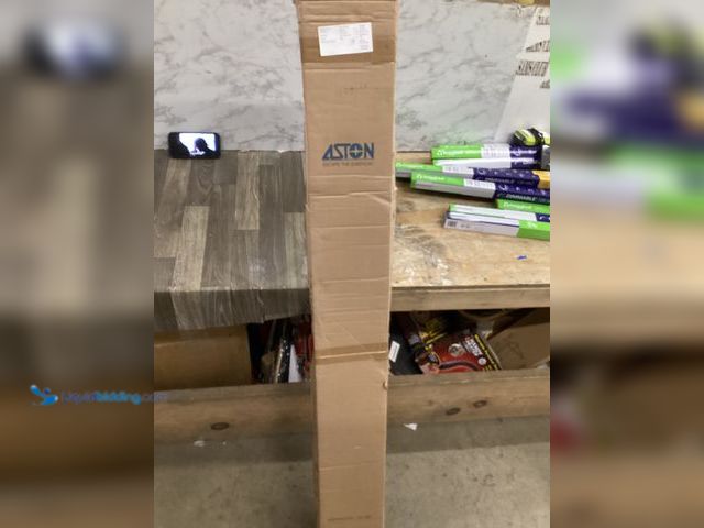 Lot 49-5415083 - Frameless Shower Bracket. Matte Black. 61 1/2" x 6 3/4 " x 2 3/4"
