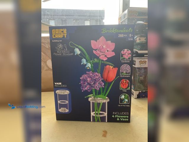 Lot 49-5451671 - Other NEW SEALED BRICK CRAFT BRICKTANICALS BLUSH &amp; BLOOMS FLOWER BOUQUET VASE INCLUDED 268 PCS