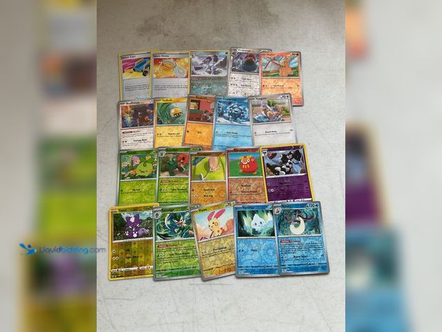 LiquidBidding - Lot 49-3503686 - LOT OF 20 SHINY AND REVERSE SHINY ...