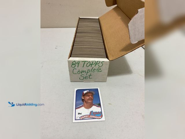 Lot 49-1835305 - Other 1989 TOPPS COMPLETE 792 CARD SET INCLUDING RANDY JOHNSON AND MORE #COINS0723