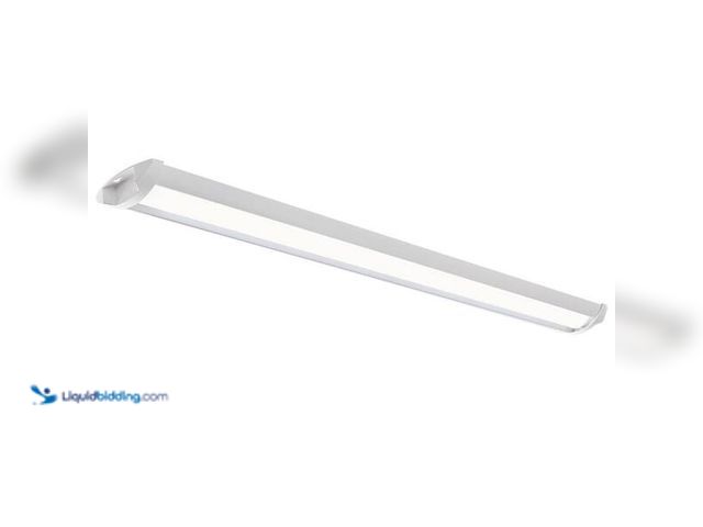 Lot 49-5454033 - Commercial Electric
1-Pack 44 in. 3400 Lumens Easy Install LED Wraparound Light Fixture 120V Bright...