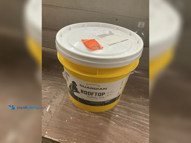 Lot 49-5482068 - 50 ft. Rooftop Safe-Tie Bucket Kit New