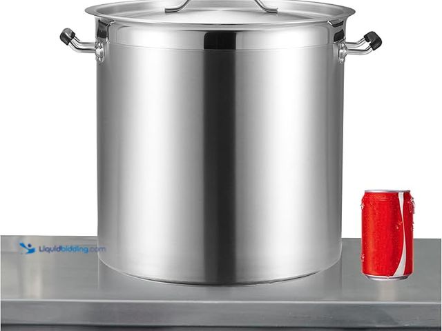 Lot 49-3430540 - CURTA 32 Quart Large Stock Pot with Lid, NSF Listed, Induction Ready, 3-Ply Clad Base, 18/8 Stainles...