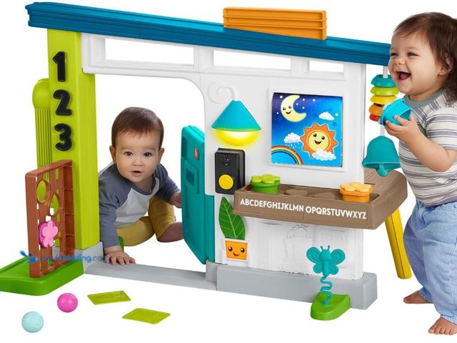Lot 49-1520309 - Fisher-Price Baby Learning Toy Laugh & Learn Ultimate Playhouse with Smart Stages & 9 Pretend Play A...