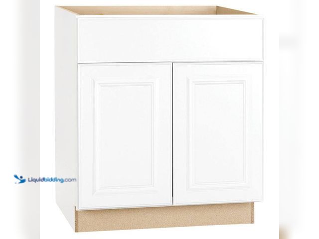Lot 49-5413513 - Hampton Bay
Hampton 30 in. W x 24 in. D x 34.5 in. H Assembled Base Kitchen Cabinet in Satin White ...