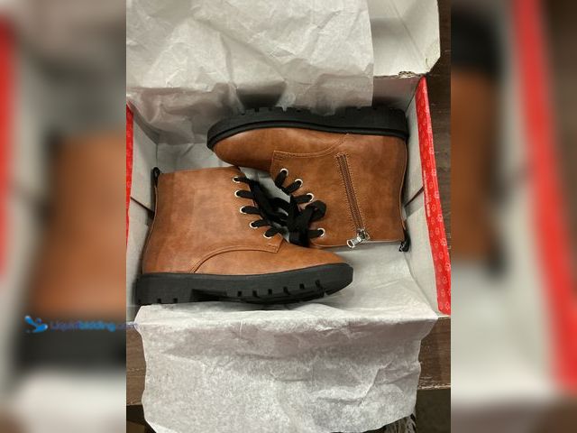 Lot 49-5463256 - PANDANINJIA Christina Boys Girls Short Ankle Boots Fashion Dress Booties Waterproof Combat Shoes wit...