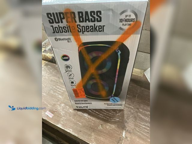 Lot 49-5484532 - Tzumi
Super Bass Jobsite Speaker. Item is Used