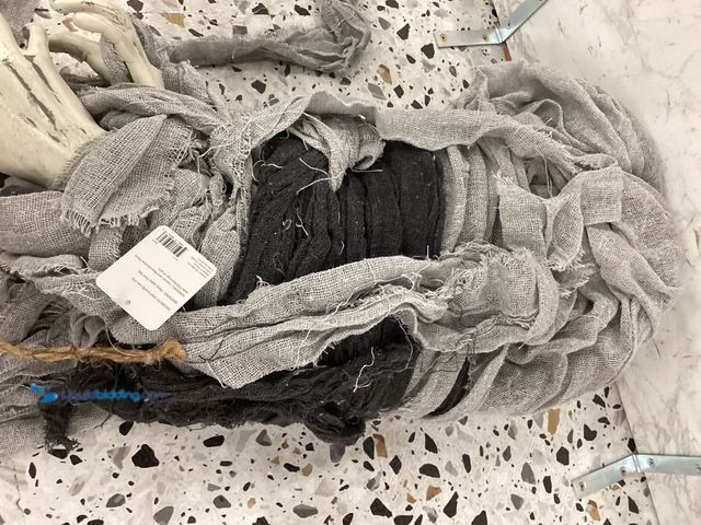 Lot 49-3523665 - NWT Hanging Halloween Ghost 9 Foot Faceless Creature Ghoul Light weight. New