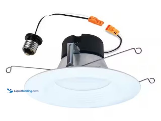 Lot 49-3631435 - Lot of (4) HALO 1-pack LT 5/6 in. LED Retrofit Module with Baffle Trim Adjustable 5CCT 750-Lumens, M...
