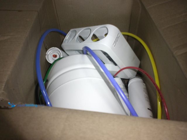Lot 49-1517122 - Water Filter System, White, (Maybe Missing Parts)  Ref#AHD-PA0717