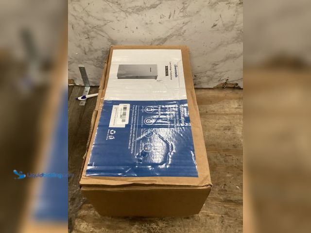 Lot 49-5454247 - DEWENWILS Low Voltage Transformer. Item is Unused