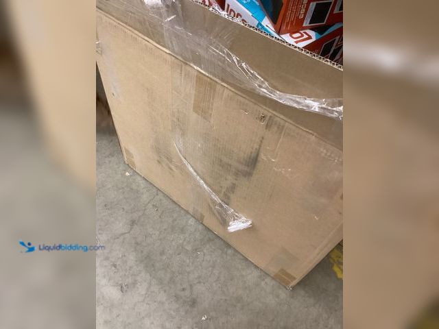 Lot 49-5490107 - Car Seat Covers for Comfort (Black/White) Item is Factory Sealed