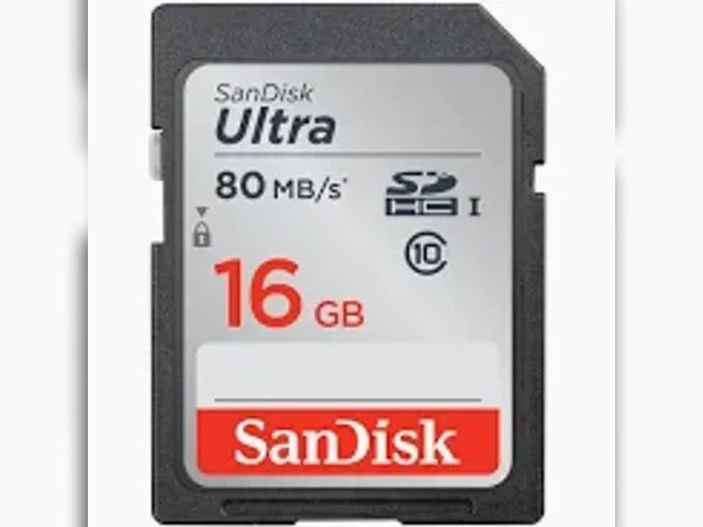 Lot 49-3600163 - Lot of (4) SanDisk Ultra® SDHC™ UHS-I card and SDXC™ UHS-I card - 16GB Model #SDSDUNC-016G-GN6IN, Un...