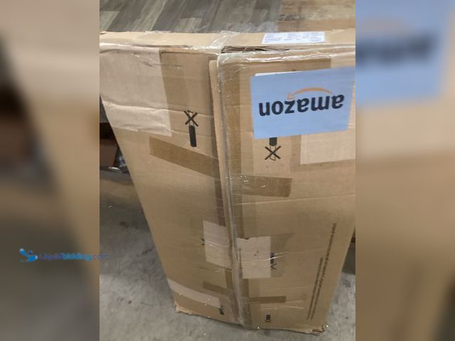 Lot 49-5448851 - 47" White Desk, Used, Hardware needed