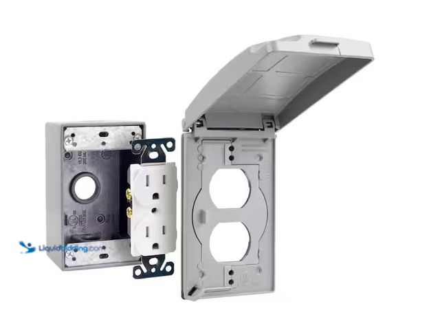 Lot 49-1576405 - Lot of (4) Commercial Electric 1-Gang Horizontal/Vertical Metallic Weatherproof Flat Outlet Cover Ki...