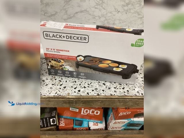Lot 49-3539136 - BLACK+DECKER 20" Family-Sized Electric Griddle Black: Nonstick, Tabletop, Temperature Control, 1500W...