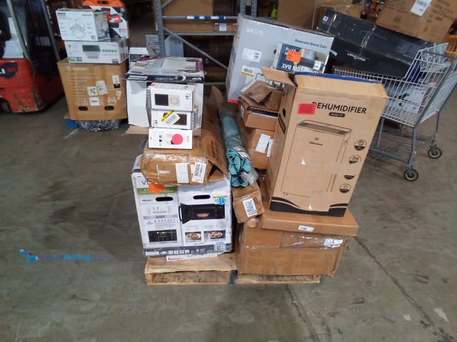 Lot 49-3708670 - Salvage Pallet IMPORTANT: Please note that the condition of this lot is SALVAGE. Salvage assets are ...