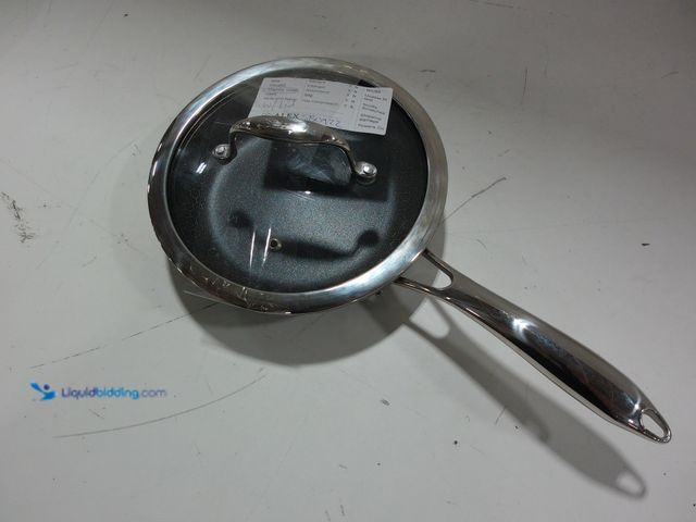 Lot 49-2021672 - HexClad frying pan with lid. Slightly used.