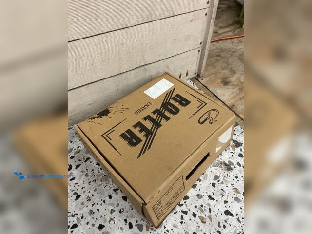 Lot 49-3531355 - Papaison Roller skates. SIZE M. Blue. Unused.