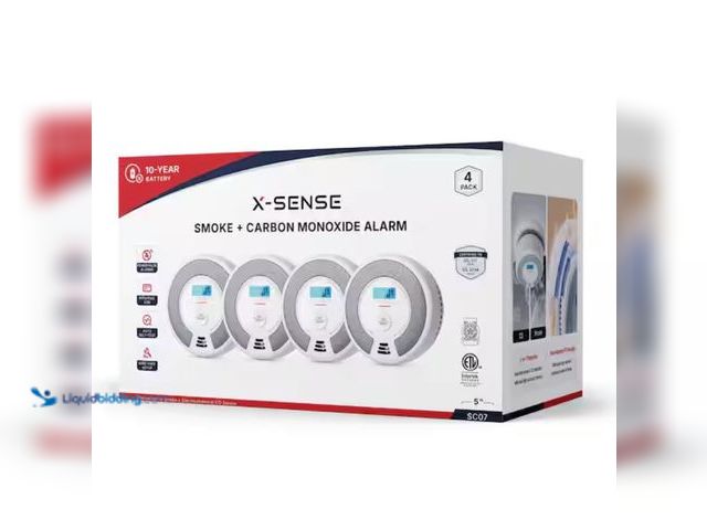 Lot 49-2000858 - (4-Pack) X-SENSE 10-Year Battery Smoke and CO Alarm with LCD Display and LED Light, Model # SC07, Un...