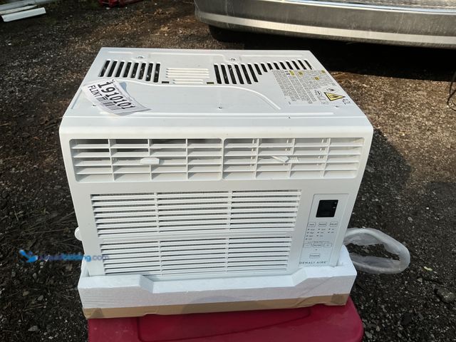 Lot 49-1910101 - New New unit used for under 30 days Denali aire 4DANC6K Window AC Unit One new used Denali air 6000 ...