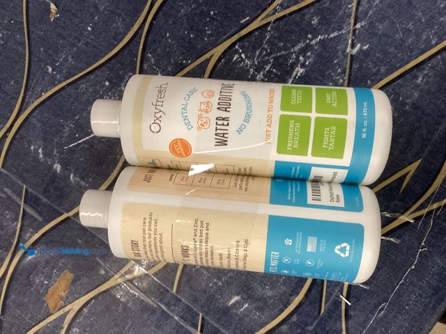 Lot 49-3539739 - Oxyfresh Water Additive for Pets Dental Cre Item is unused in a PK of 2