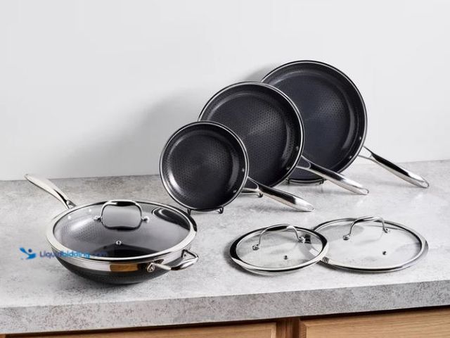 Lot 49-1625455 - HexClad  7-piece Cookware Set, Model # 859006007083, Slightly used, Has attachments.  Ref#LB RELIST