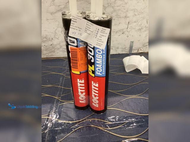 Lot 49-5486825 - Loctite 1421930 PL 300 Low VOC Foamboard Adhesive Item is unused in a PK of 4