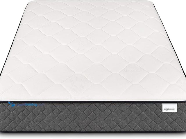 Lot 49-5459326 - Amazon Basics Memory Foam Mattress, King Size Mattress, Hybrid, 12 Inch, Medium Feel, Motion Isolati...