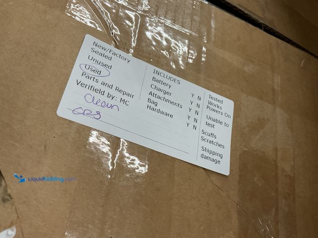 Lot 49-5449295 - Homevative Electric Heated & Insulated Pizza & Food Delivery Bag. Home Outlet & Car Power Plugs Incl...