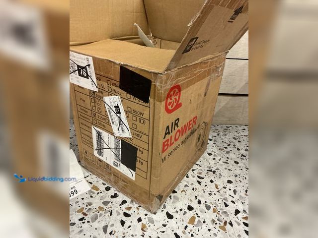 Lot 49-3538899 - Air blower. W series air blower. 350W, 115V. Unused and works.