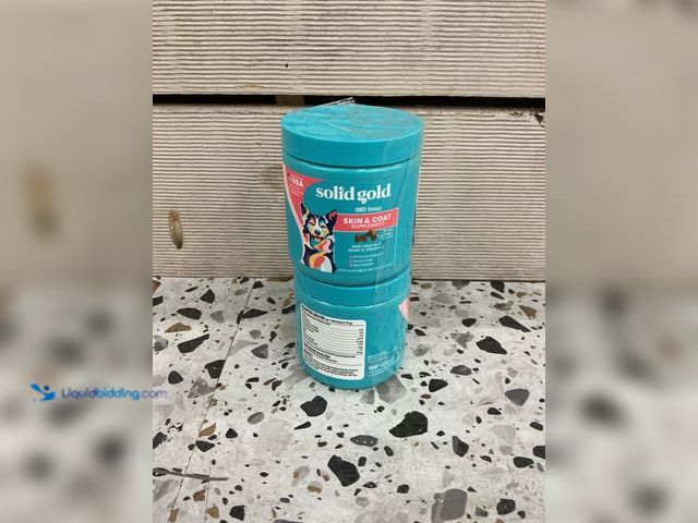 Lot 49-5485085 - QTY 2 - Solid Gold OMG! Chicken Flavored Soft Chews Omega 3 Fish Oil Supplement for Dogs, 60 count. ...