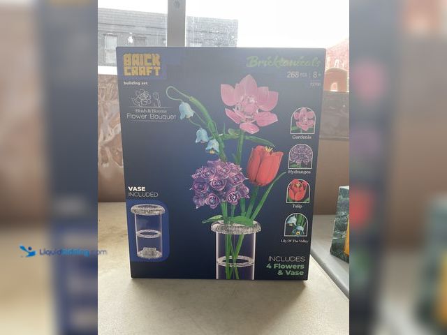 Lot 49-2009014 - Other BRAND NEW BRICK CRAFT BRICKTANICALS BLUSH &amp; BLOOMS FLOWER BOUQUET VASE INCLUDED 268 PCS