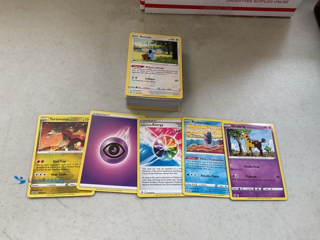 Lot 49-3503977 - AWESOME LOT OF 80+ POKEMON CARDS FROM VARIOUS YEARS AND EVOLUTIONS LOADED WITH GREAT CARDS FOR ANY C...