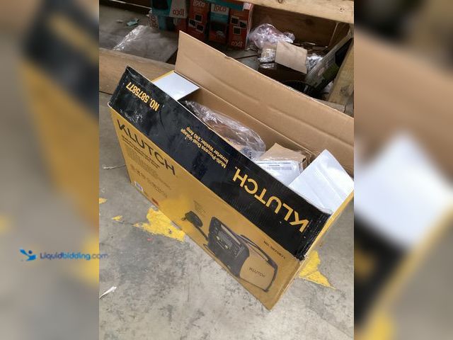 Lot 49-3540250 - Klutch Dual-Voltage MIG/Flux-Core/TIG/Stick Multi-Process 4-in-1 Welder with Inverter Technology, LC...