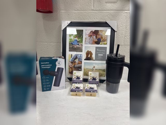 Lot 499-036 - Photo collage frame, percussion massager, wax melts, insulated cup