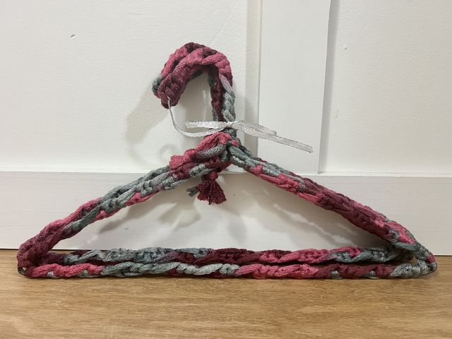 Lot 499-234 - Set of 3 Yarn Covered Hangers

A staple on the ACS auction, these are handmade and perfect for any c...
