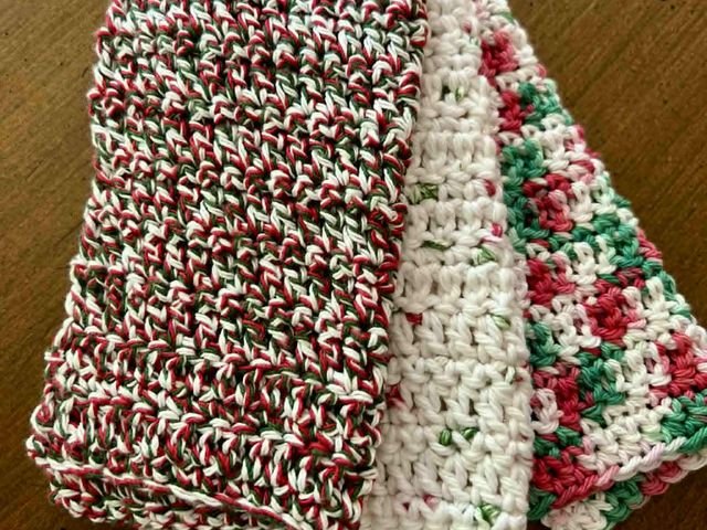 Lot 499-381 - Holiday Dish Cloths- set of 3
Thank you to Mrs. Sandy Kuiper for this donation!
