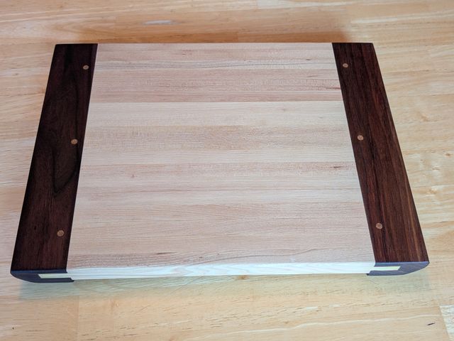 Lot 499-216 - Cutting board or bread board that was handcrafted by Bob Elzinga! This board is made from hickory an...